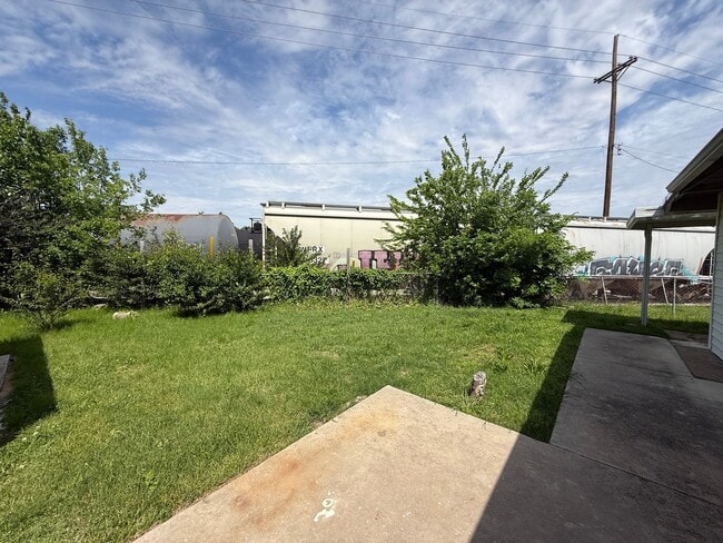 Photo - Sapulpa 3 bedroom 2 Bath
