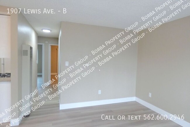 Photo - 1907 Lewis Ave Unidad B