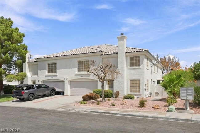 Photo - 446 Winthrop Pl