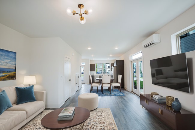 Photo - 1873 S Watkins St