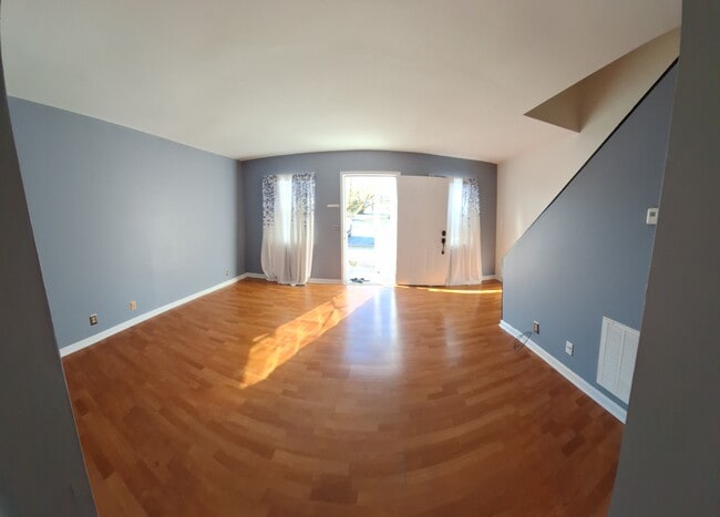 Lounge towards entrance - 217 Walton Ferry Rd Unit 106