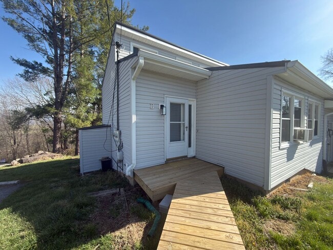 Photo - 7074 Hickman Cemetery Rd Unidad B