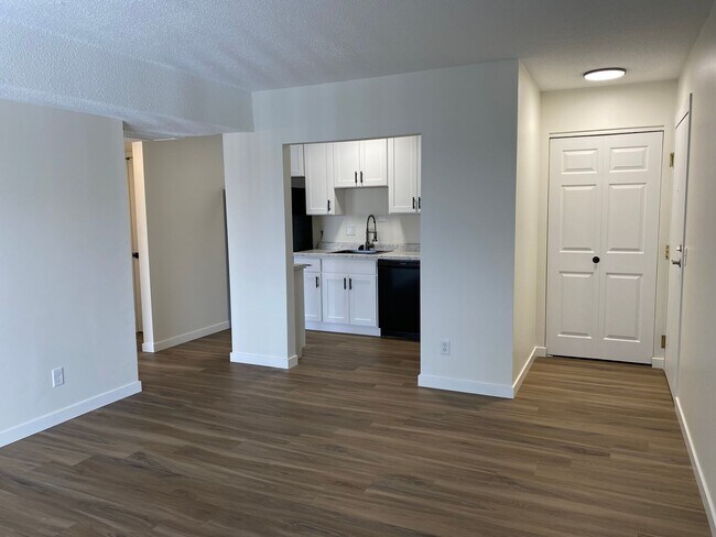 Photo - Overlook on 100