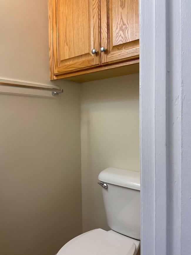 Photo - Spacious 2 Bedroom Apartment Available Now!