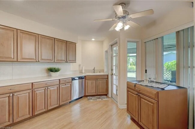 Photo - 3919 SE 9th Ct