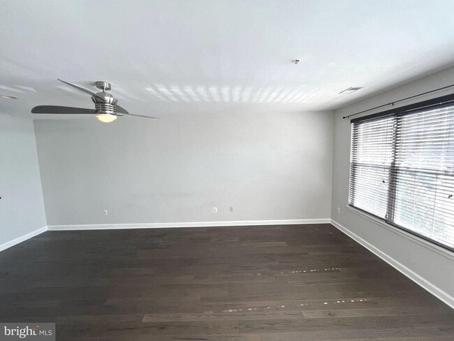Building Photo - 2724 Oak Leaf Ct