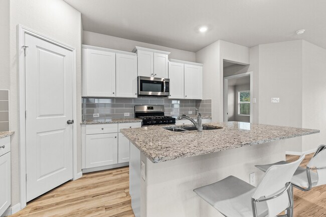 Photo - 15011 Maskette Ave