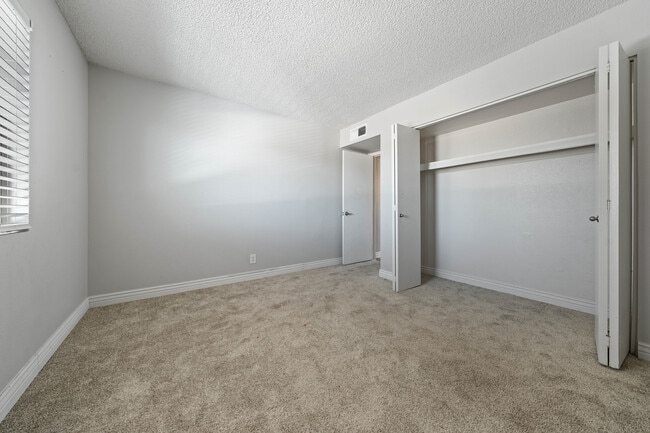 Villatree Apartments