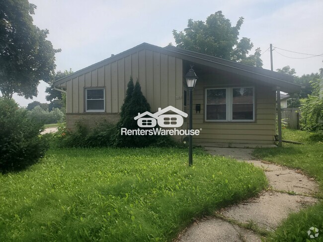 Building Photo - 6980 N 41st St Rental