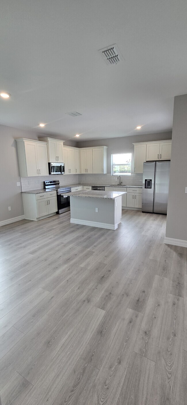 Photo - 203 Wright Dr