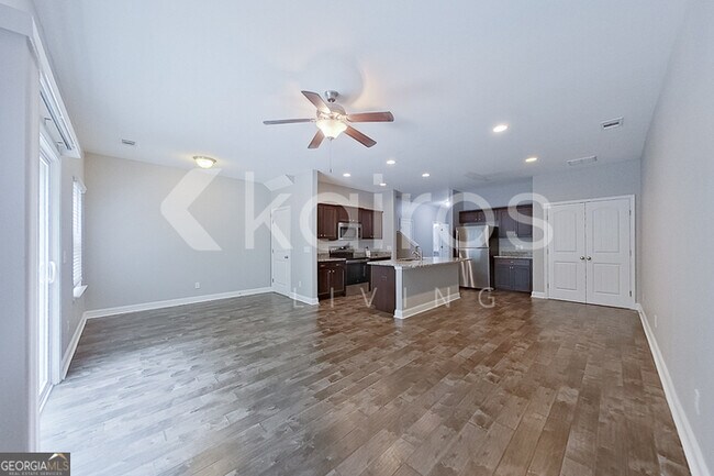 Photo - 407 Ferguson Ln