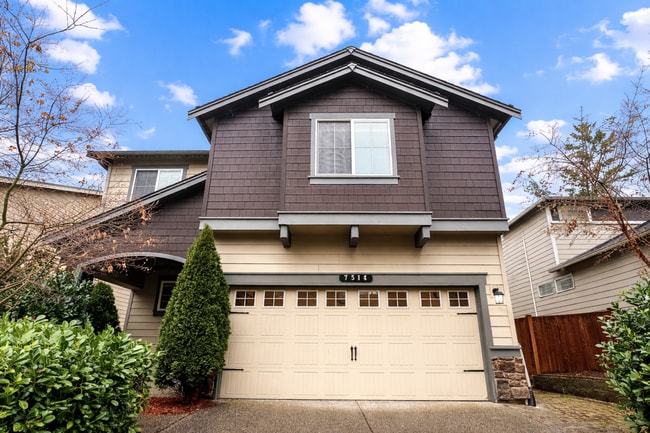 Building Photo - Spacious 5-Bedroom Home for Rent in Kenmore