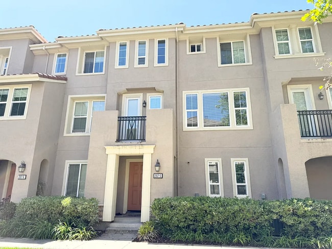 Photo - 207 Heligan Ln Townhome