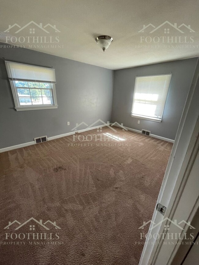 Photo - 3-Bedroom Brick Home in Top School Distric...