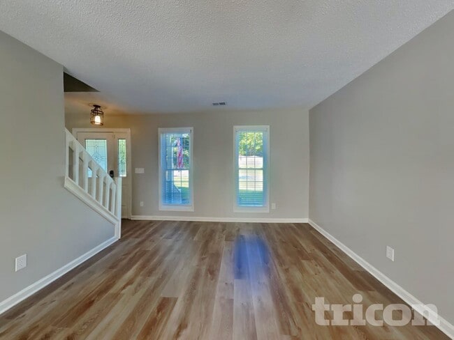 Photo - 5708 Green Apple Dr