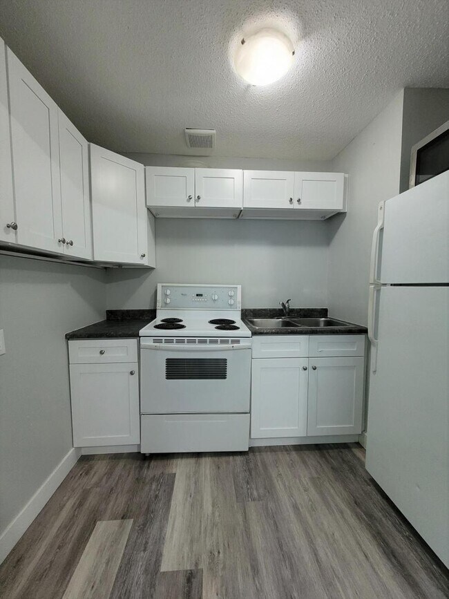 Photo - 2 bedroom in Prince George BC V2M 1J3