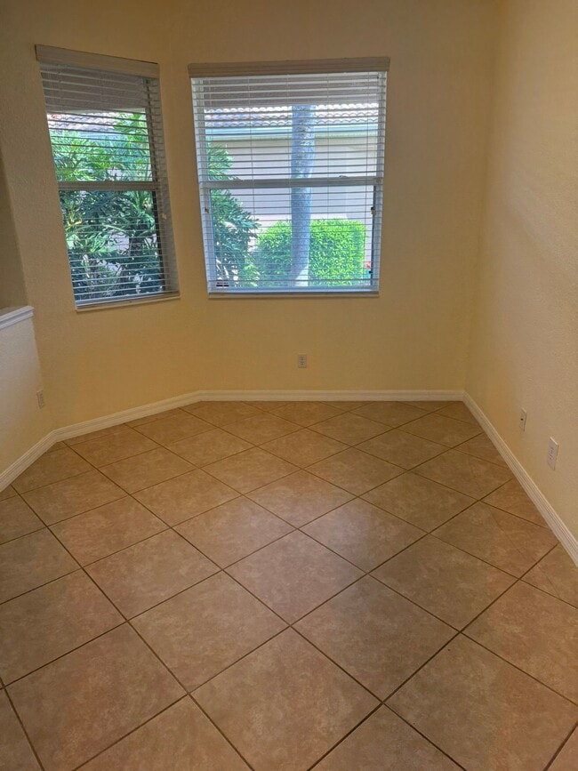 Dining Area - 224 Fairway Isles Ln