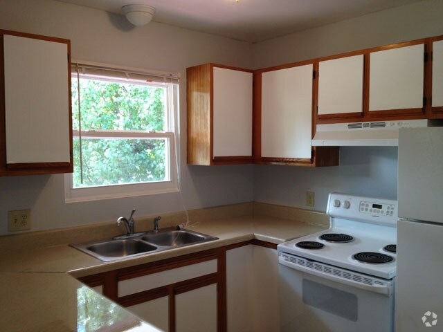 Ingram Woods Apartments - Ingram Woods Apartments