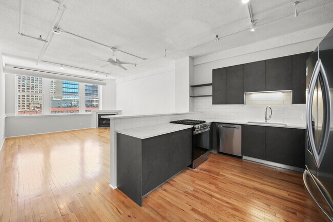 Photo - 161 W Harrison St Unit 906