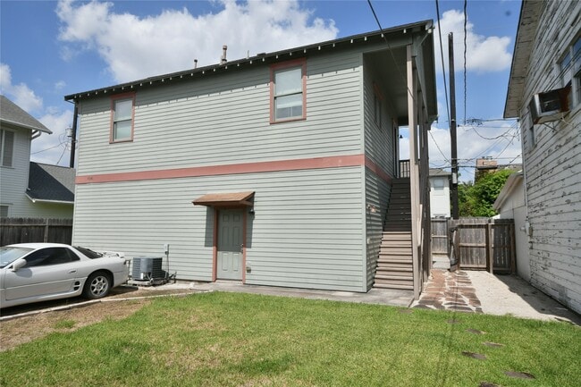 Photo - 536 Columbia St
