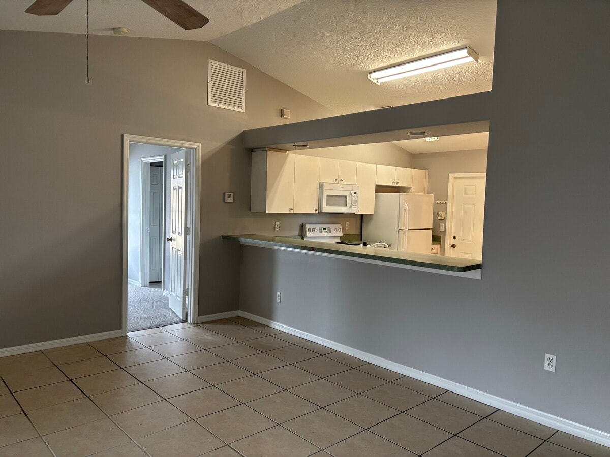 Photo - 4906 23rd St E