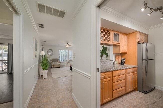 Photo - 3360 S Osprey Ave Unidad 205B