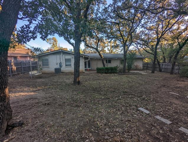 Photo - 2103 Ravinia Dr