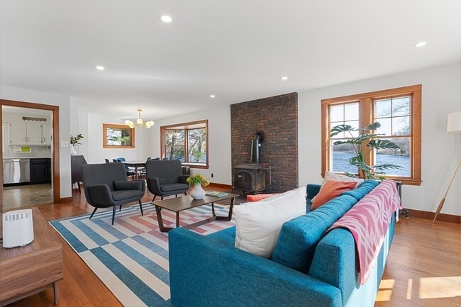 Photo - 76 Lake Ave Unit 1