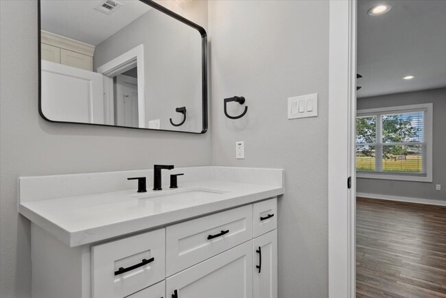 Photo - 28792 Waller Gladish Rd