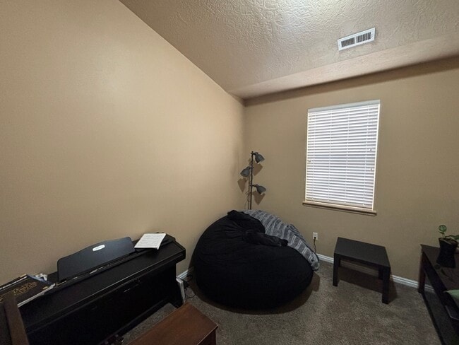 Photo - 10993 Birch Creek Rd