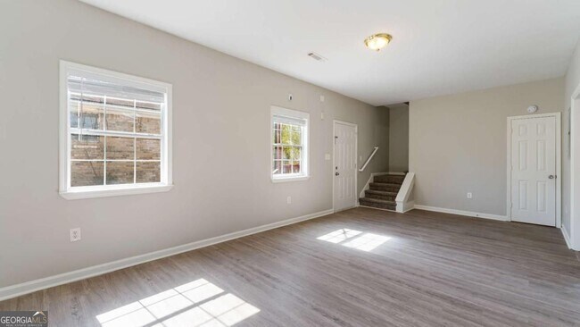 Photo - 848 Ridge Ave NW