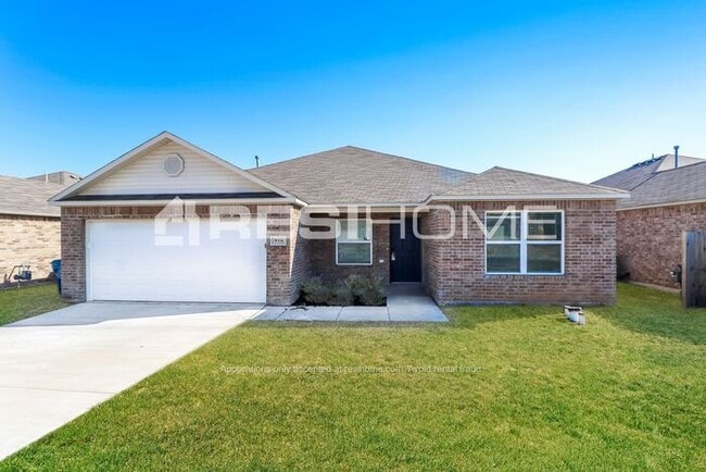 Building Photo - 916 Klare Ln