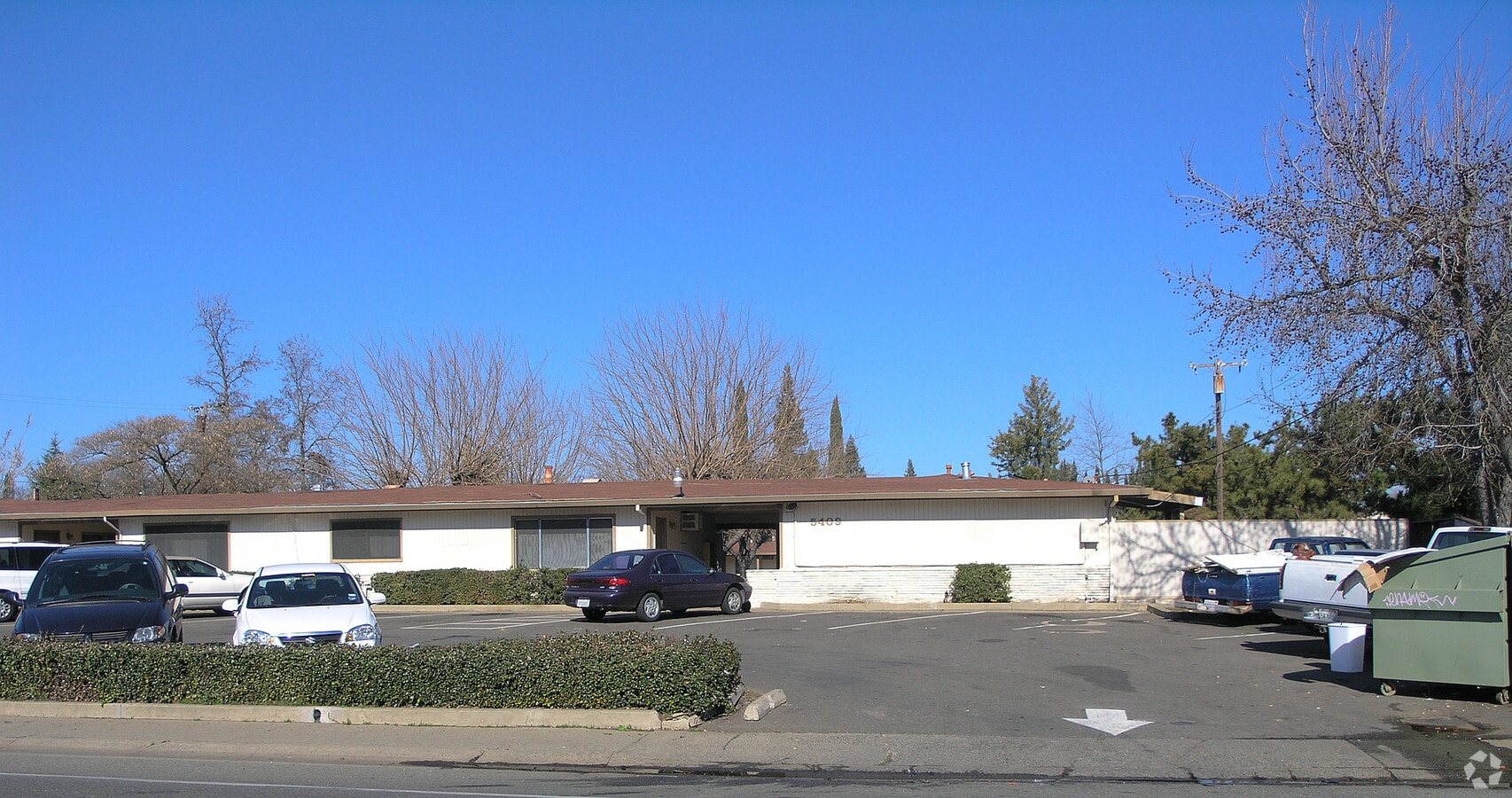 Parkside Apartments - Parkside Apartments