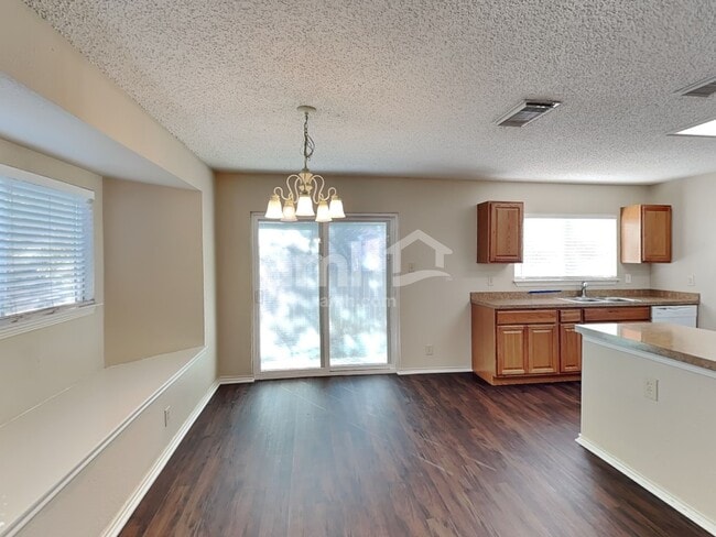 Photo - 9307 Sunlit Pt