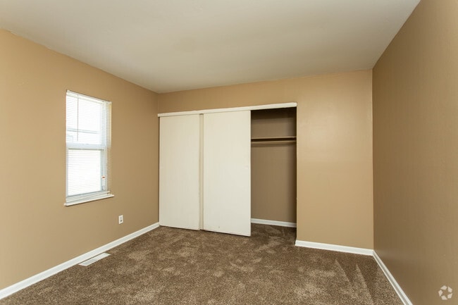 1BR, 1BA - 600 SF - Capital Pointe - Woodview