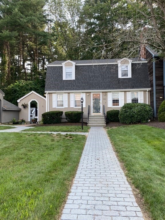 Building Photo - 24 Camelot Ct Unit 24