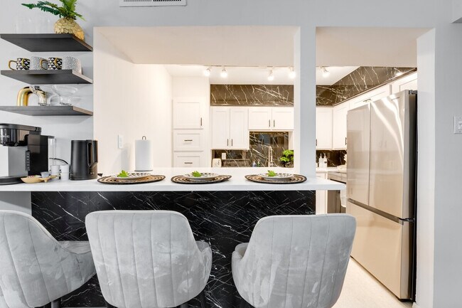 Photo - 4368 Cedar Springs Rd Unidad ID1385757P