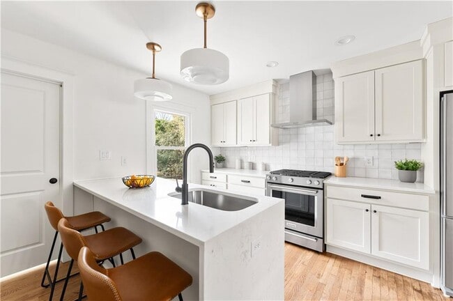 Photo - 845 Ormewood Terrace SE