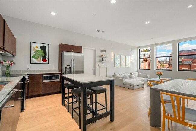 Building Photo - 285 Columbus Ave Unit 407 Rental