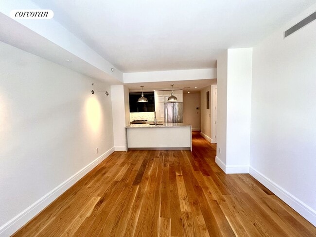 Photo - 47 Bridge St