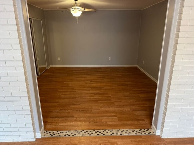 Photo - 7932 Whitcomb St Unit 7932