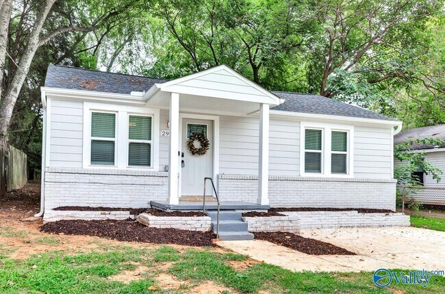 Photo - 2910 Wilson Dr NW