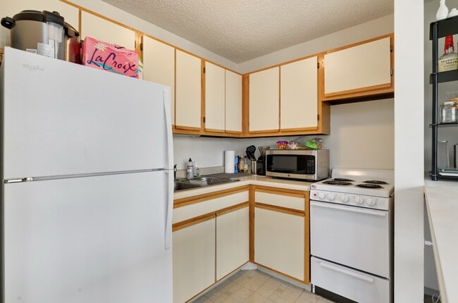 Photo - 1122 N Clark St Unit 1122