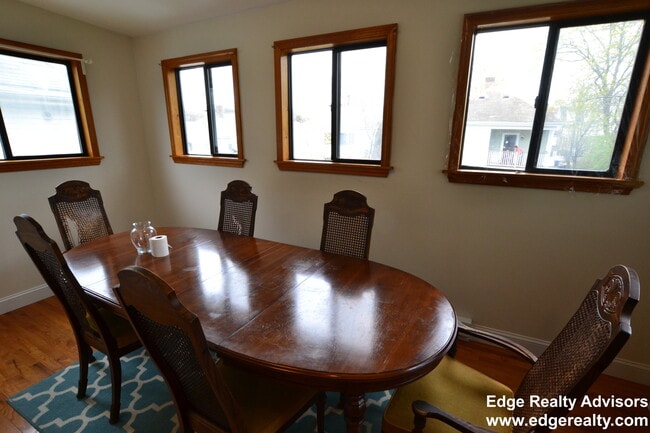 Photo - 46 Newcastle Rd Unit 1