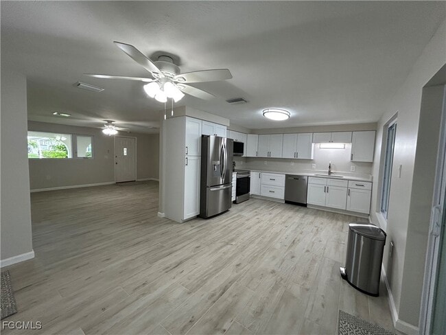 Photo - 6128 Cocos Dr