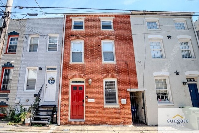 Building Photo - 427 S Durham St