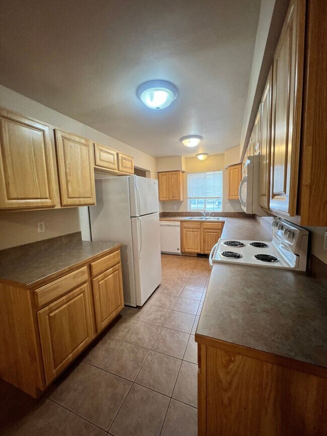 1713 W Fern Dr Unidad C