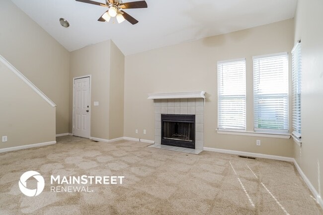 Photo - 102 S Janell Dr