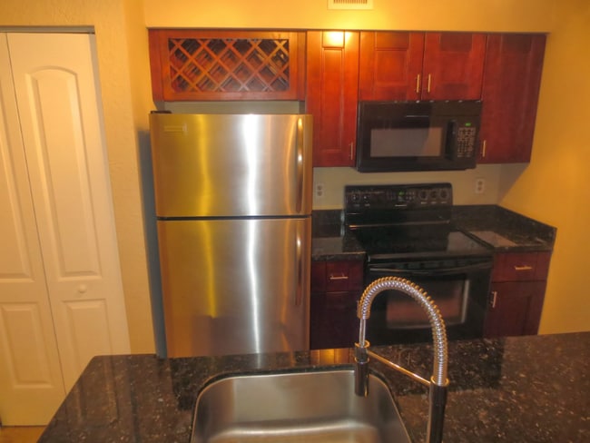 Photo - 2871 N Oakland Forest Dr Unit 103