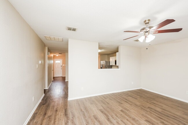 Photo - 3032 Picket Fence Dr